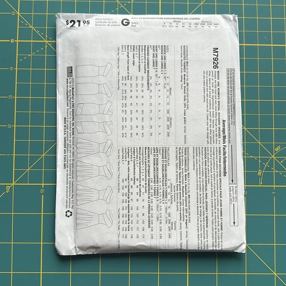 McCall Sewing Pattern - Dress M7926 - Picture 2 of 8